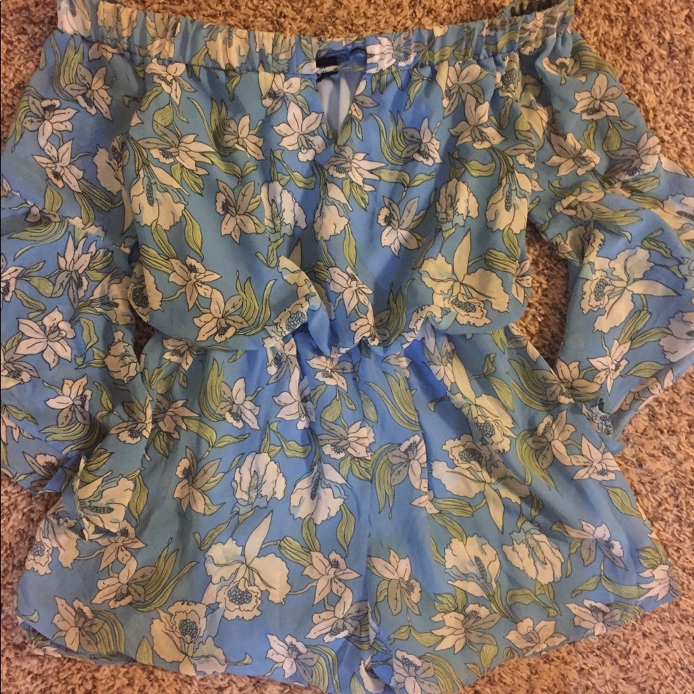 Lulus romper size small